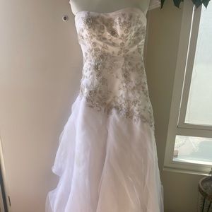 SOLD Casablanca Bridal Lace / Beaded / Crystal Wedding Dress - size 12